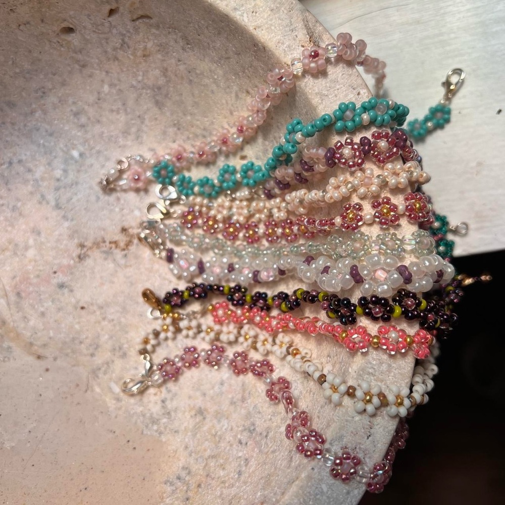 Colorful Flower Beaded Bracelet